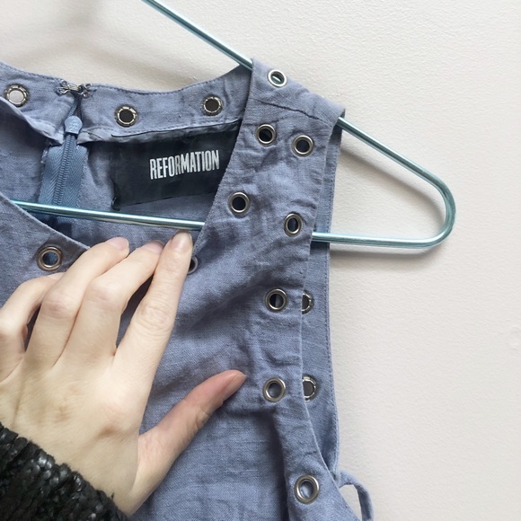 Reformation eyelet dress chambray - Picture 6 of 8